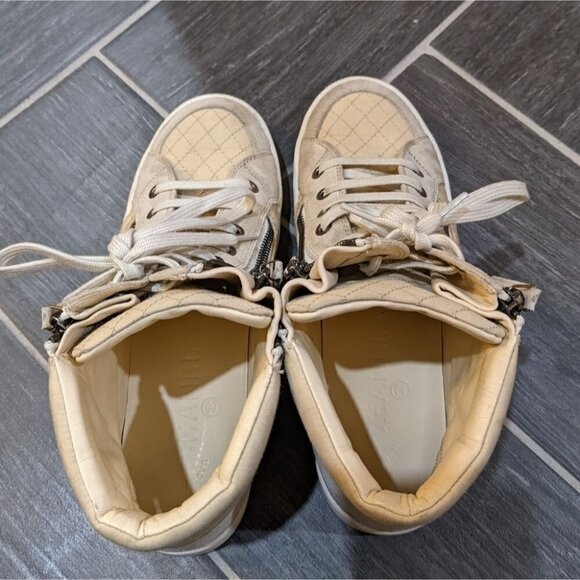 Chanel | Quilted High Top Sneakers G30617 - Picture 8 of 13